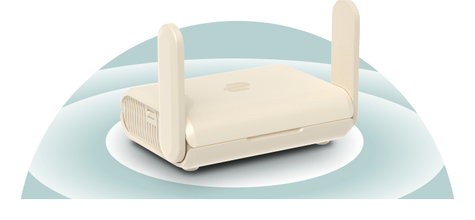 Un portatile e un telefono con un lucchetto sui loro schermi.